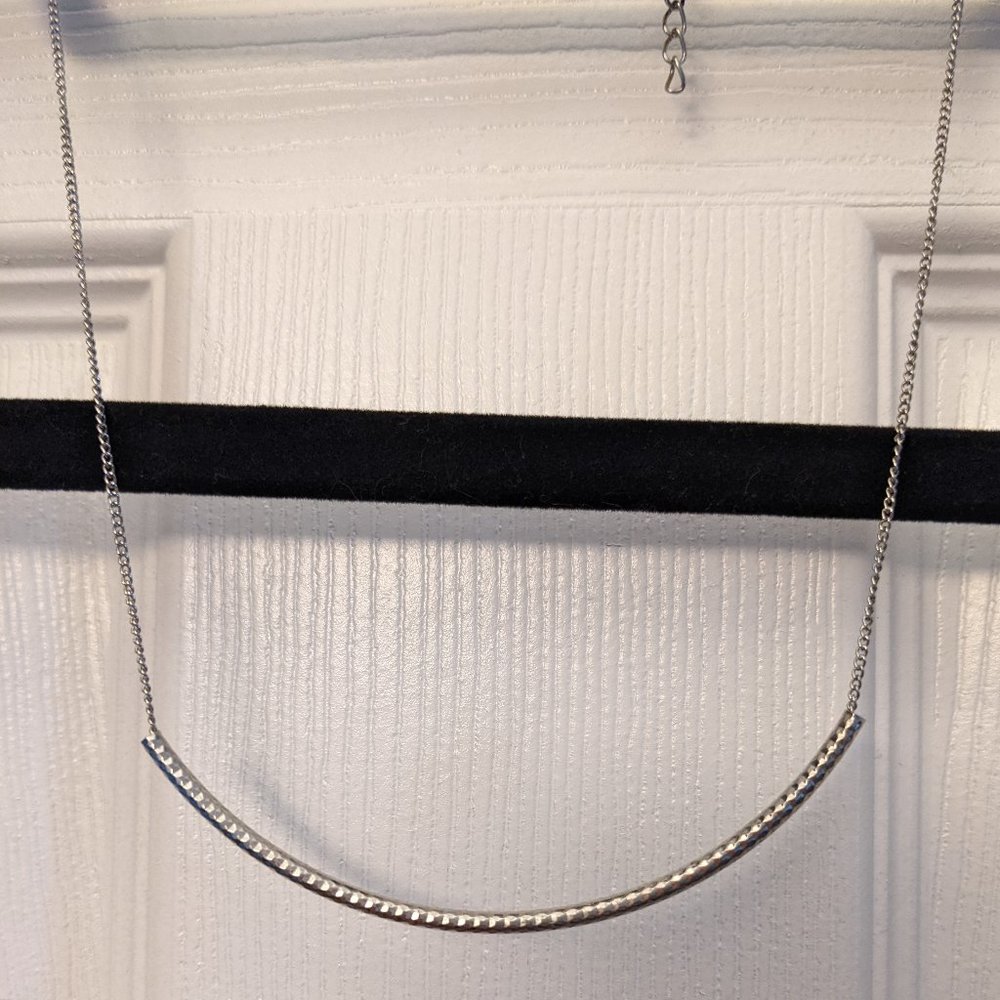 $5!!! Elegant U-Pendant Necklace